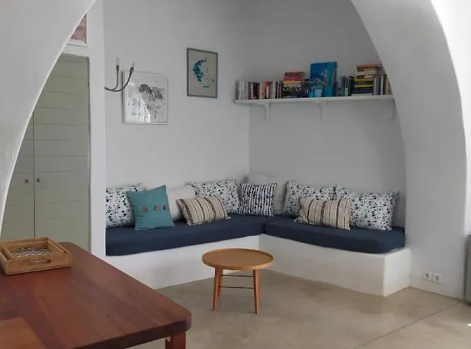 Chora House, By Homes * Amorgos