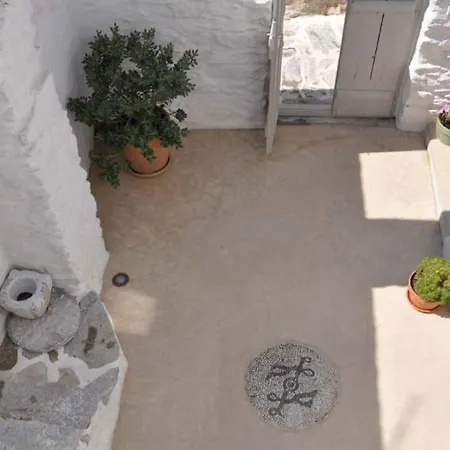 Villa Chora House, By Homes *