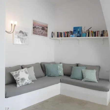 Chora House, By Homes *